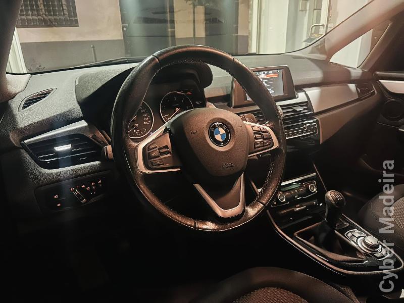 BMW Serie 2  218d Active Tourer 143cv Gasóleo