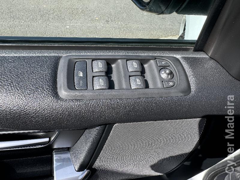 LAND-ROVER DISCOVERY Discovery 4  SDV6 SE 3.0 245cv Gasóleo