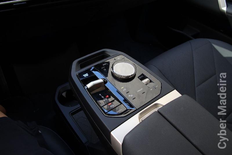 BMW IX IX xDRIVE 40 Eléctrico