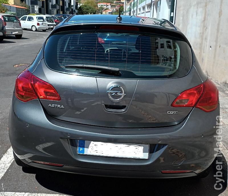 OPEL ASTRA J Gasóleo