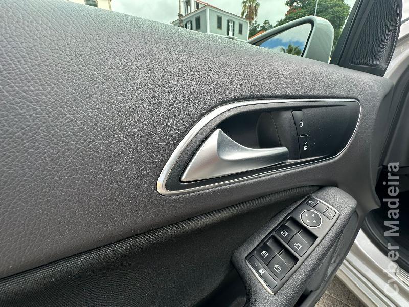 MERCEDES A 180D  Gasóleo