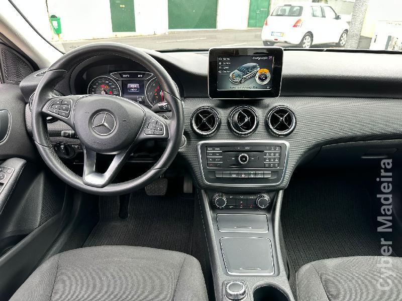 MERCEDES A 180D  Gasóleo