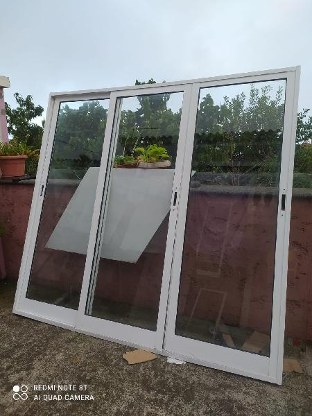 vendo porta de correr 3 folhas