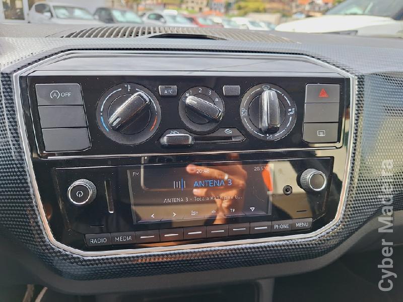 VOLKSWAGEN UP MOVE Gasolina