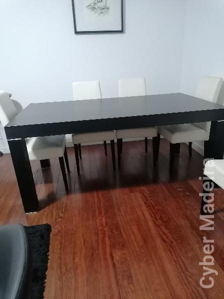 Mesa sala de Jantar