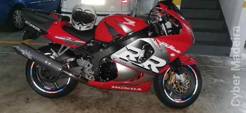 Honda 31 900 cc Supersport