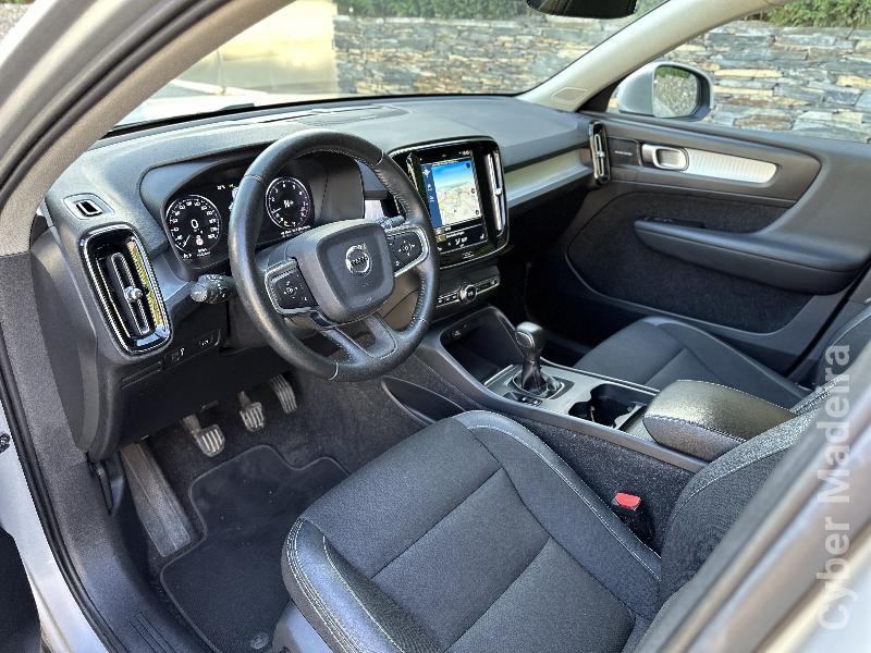VOLVO XC 40 T3 Gasolina