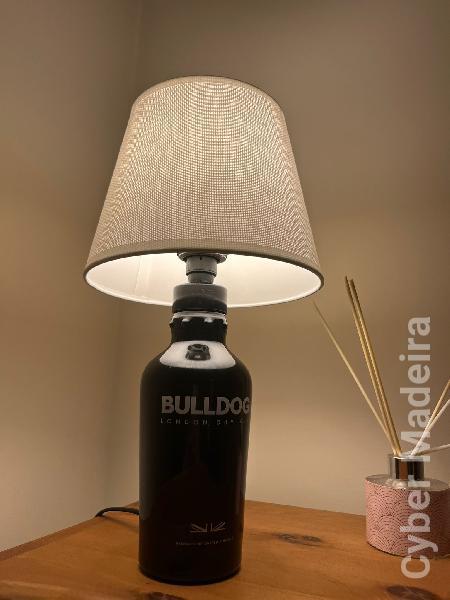 Candeeiro Jack Daniels/Bulldog 