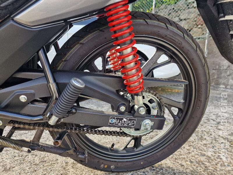 Honda 25 125 cc Sport, turismo