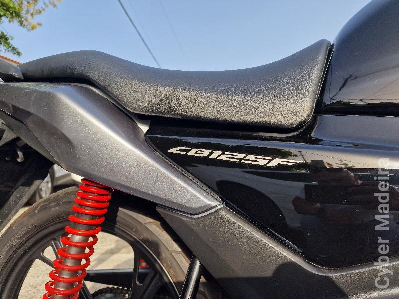 Honda 25 125 cc Sport, turismo