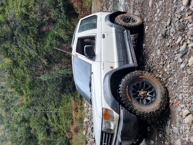 MITSUBISHI PAJERO Mk2 Mk2
