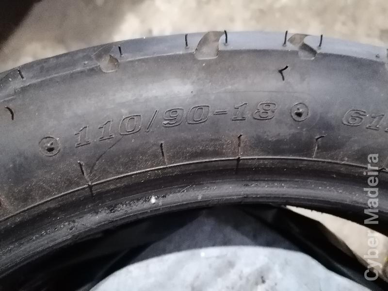 Pneu 110 /90-18