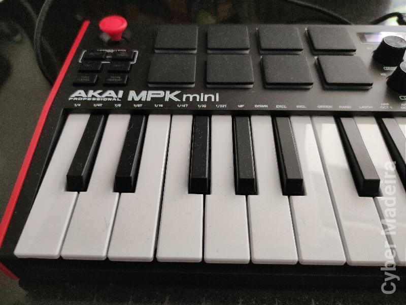 AKAI PROFISSIONAL MPKMINI