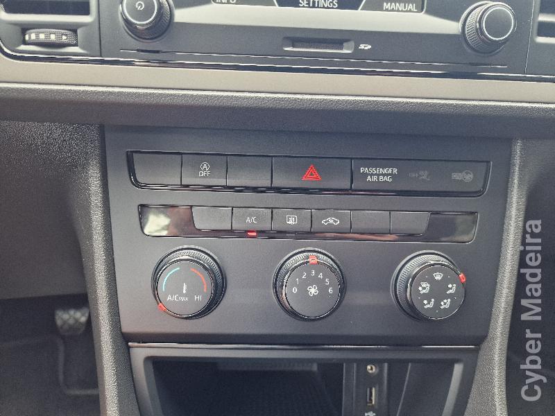 SEAT LEON 745 Gasolina