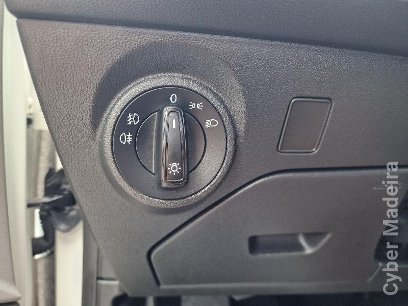 SEAT LEON 745 Gasolina