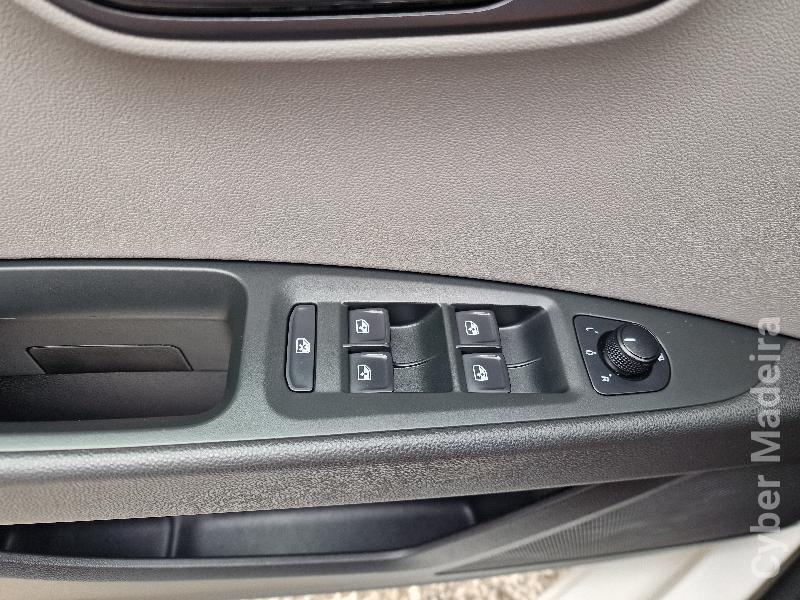 SEAT LEON 745 Gasolina