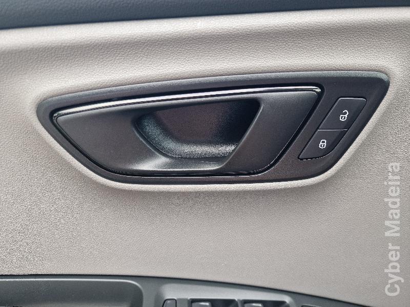 SEAT LEON 745 Gasolina