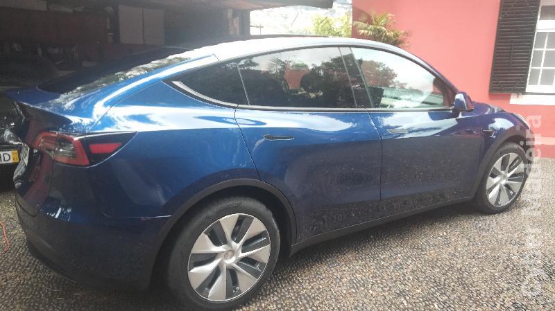 Enceramento Automóvel 