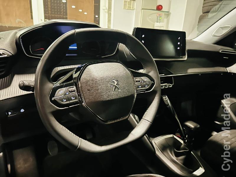 PEUGEOT 2008 745 Gasolina