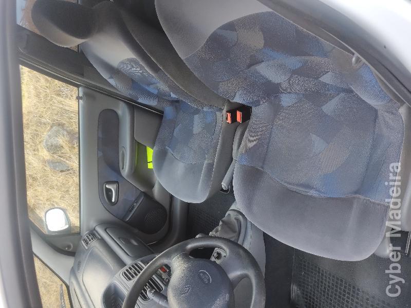 RENAULT CLIO 745 Gasolina