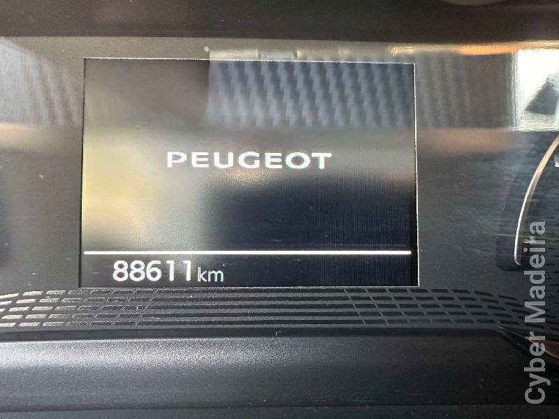 PEUGEOT 208 1500 Gasóleo