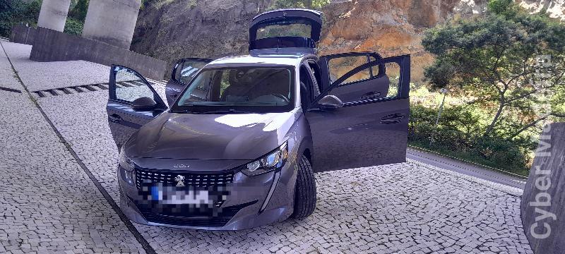 PEUGEOT 208 1.2 CC Gasolina