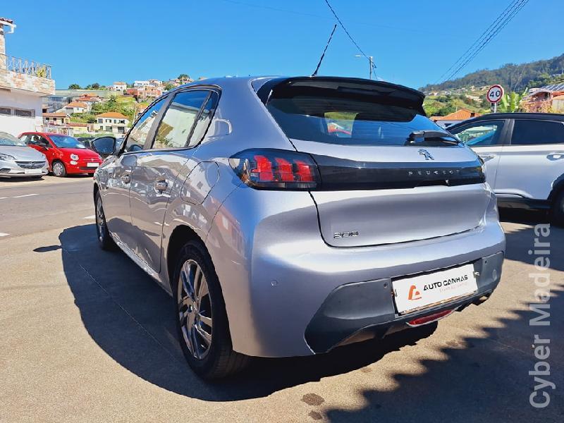 PEUGEOT 208 745 Gasolina