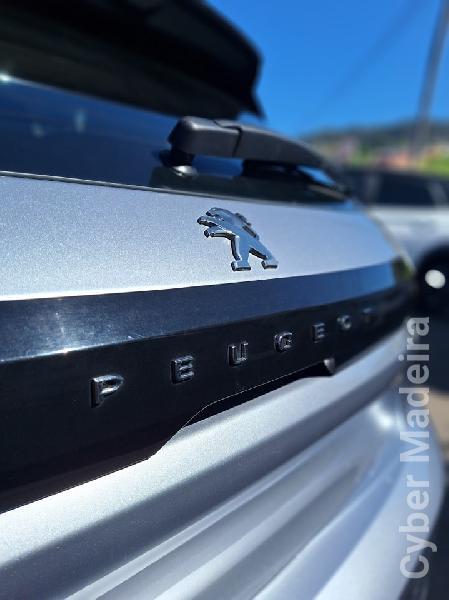 PEUGEOT 208 745 Gasolina