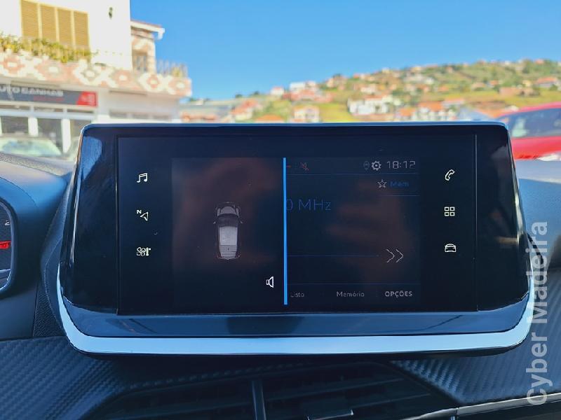 PEUGEOT 208 745 Gasolina