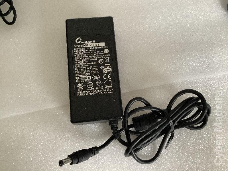 Carregador Meikai PDN-48-36B   12V , 3A