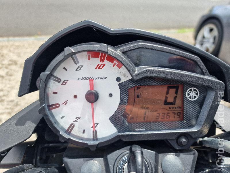 Yamaha 25 125 cc Sport, turismo