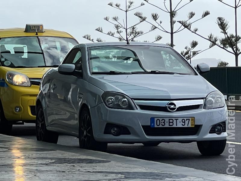 OPEL TIGRA 744 Gasóleo