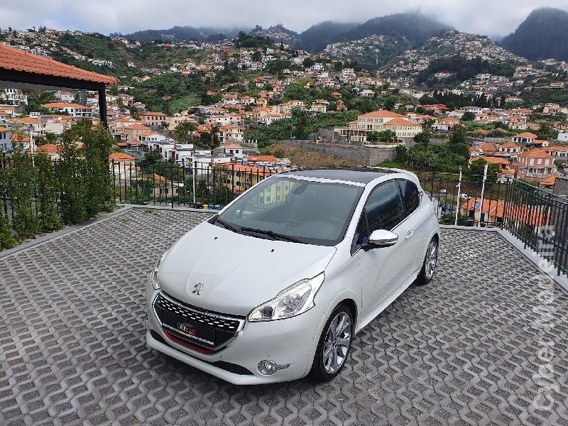 PEUGEOT 208 745 Gasolina