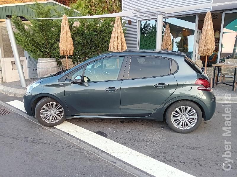 PEUGEOT 208 744 Gasóleo 744 