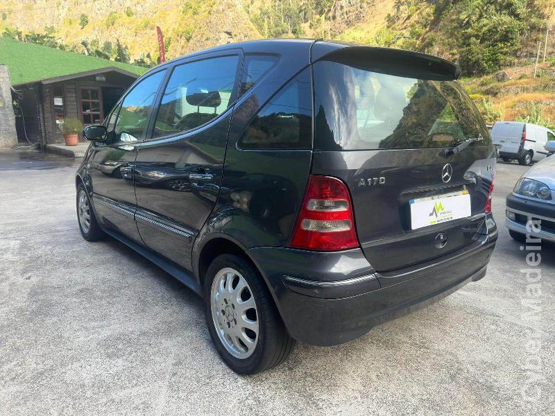 MERCEDES A 1700 Gasóleo