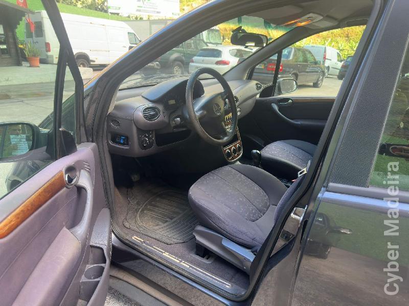 MERCEDES A 1700 Gasóleo