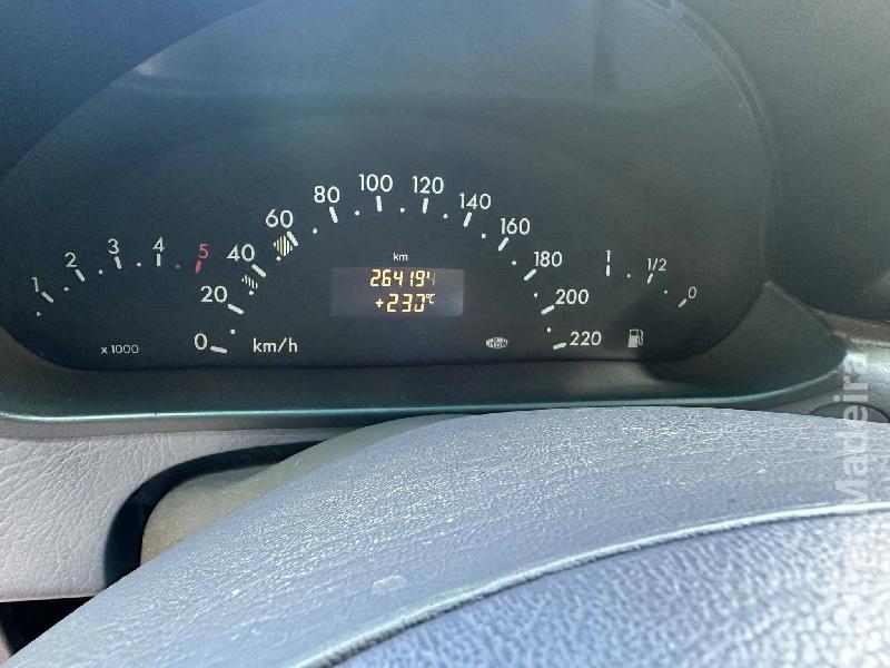 MERCEDES A 1700 Gasóleo