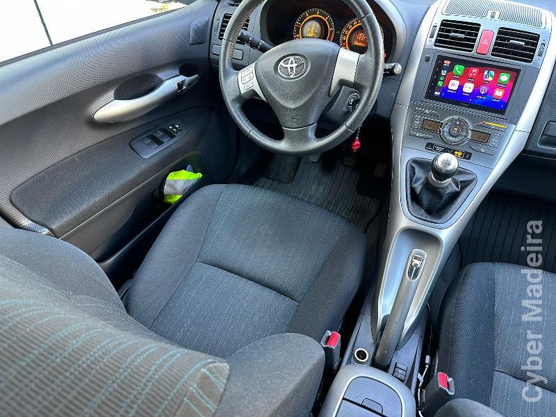 TOYOTA AURIS 1.4-90D Gasóleo