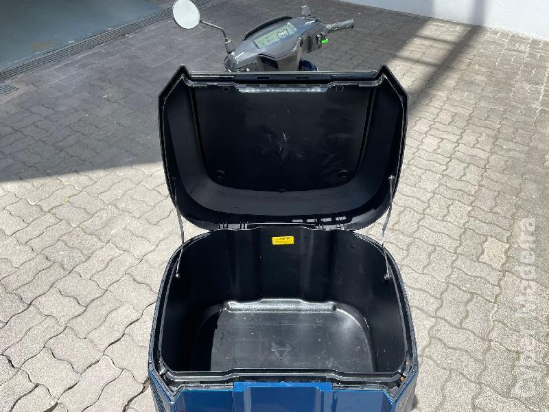 Outras 25 125 cc Scooter