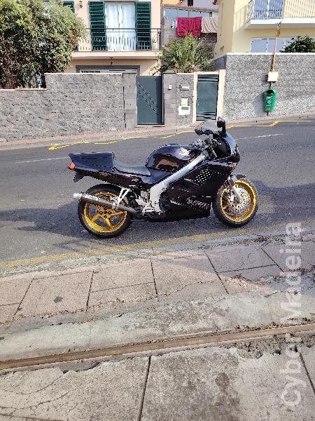 Honda 30 750 cc Sport, turismo