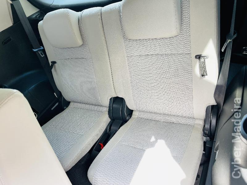 TOYOTA COROLLA VERSO Gasóleo