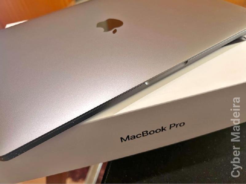 Portátil MacBook Pro 13' Apple