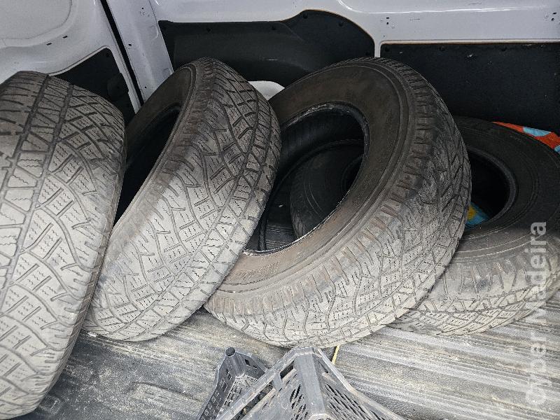 PNEUS 245/70/16 6 50 16"