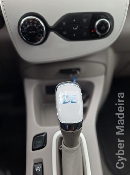 RENAULT ZOE LIFE Eléctrico