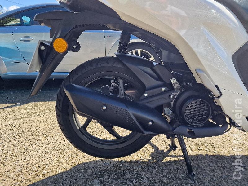 Honda 225 110 cc Scooter