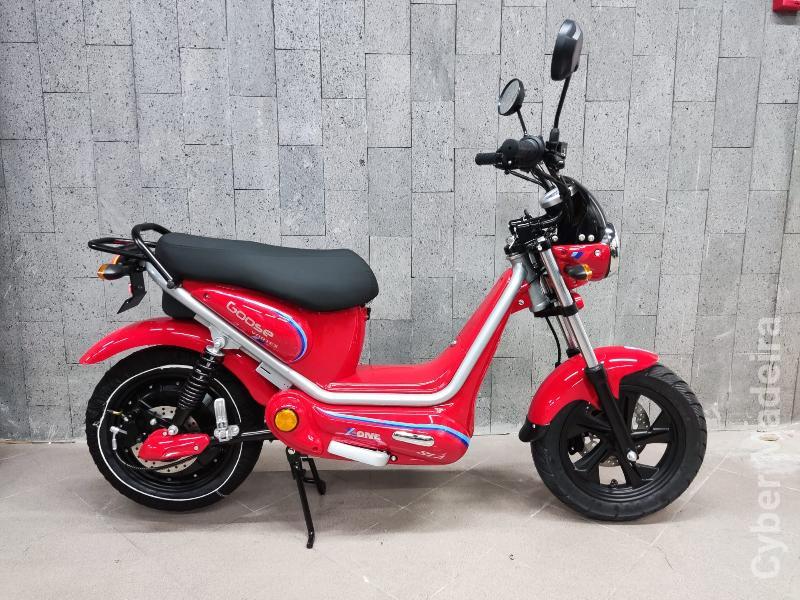 Outras 75 75 cc Scooter