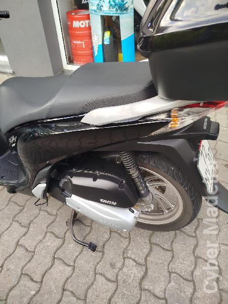 Honda 25 125 cc Scooter