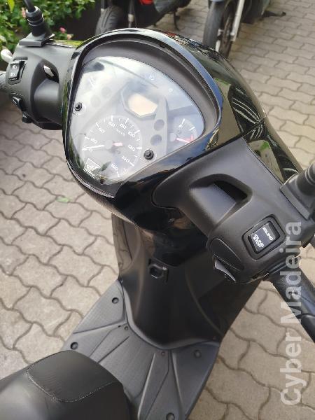 Honda 25 125 cc Scooter