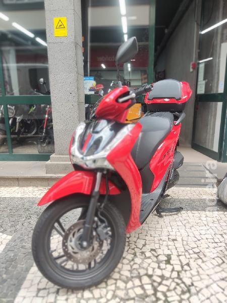 Honda 25 125 cc Scooter