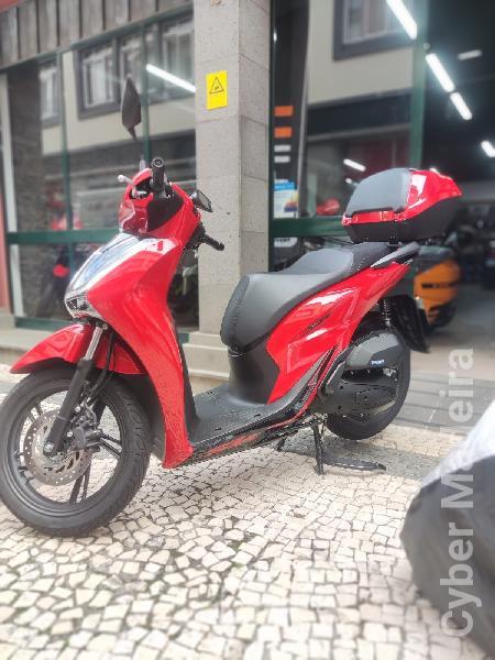Honda 25 125 cc Scooter